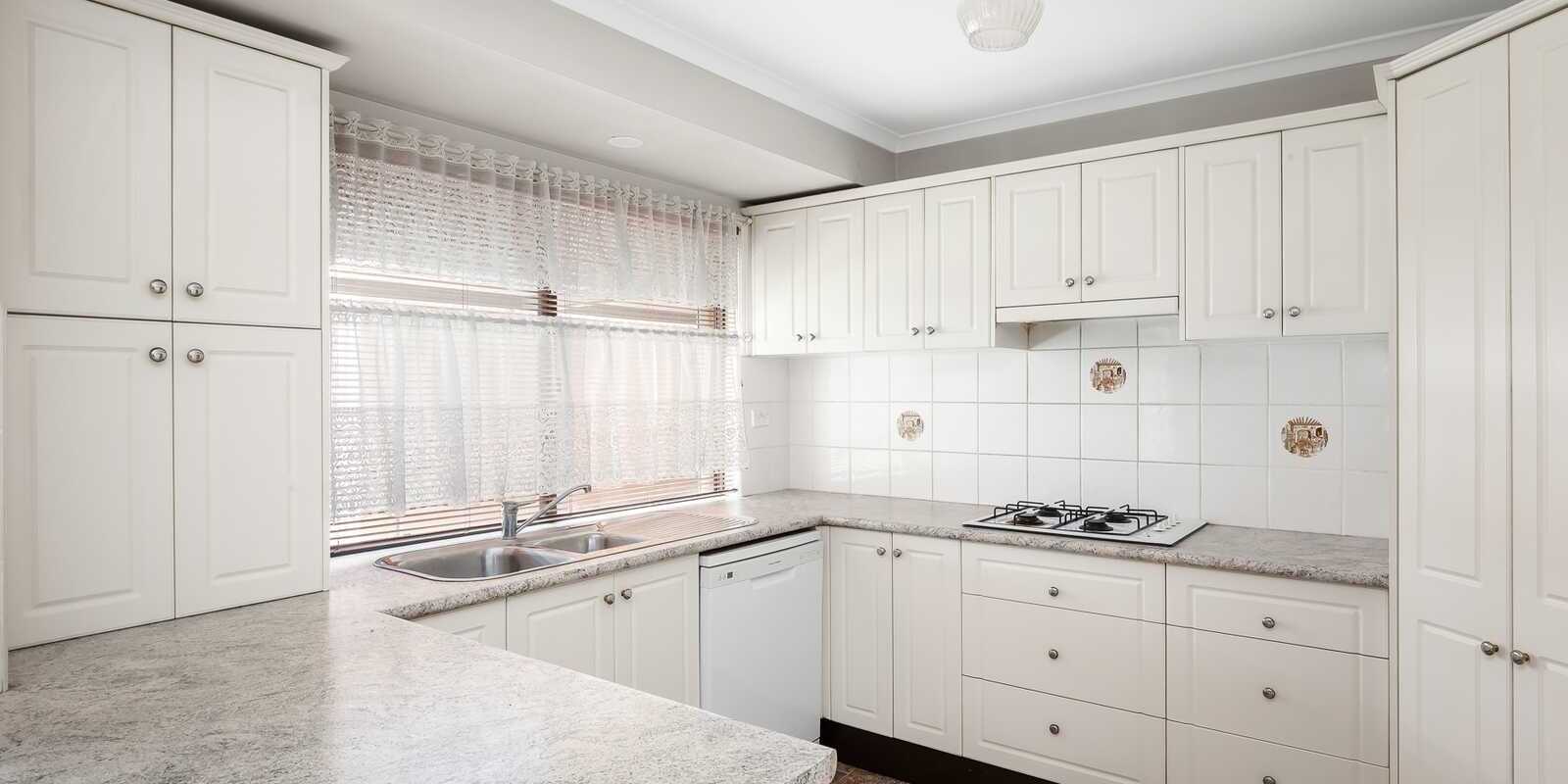17 Polonia Avenue Plumpton 17 Polonia Avenue Plumpton