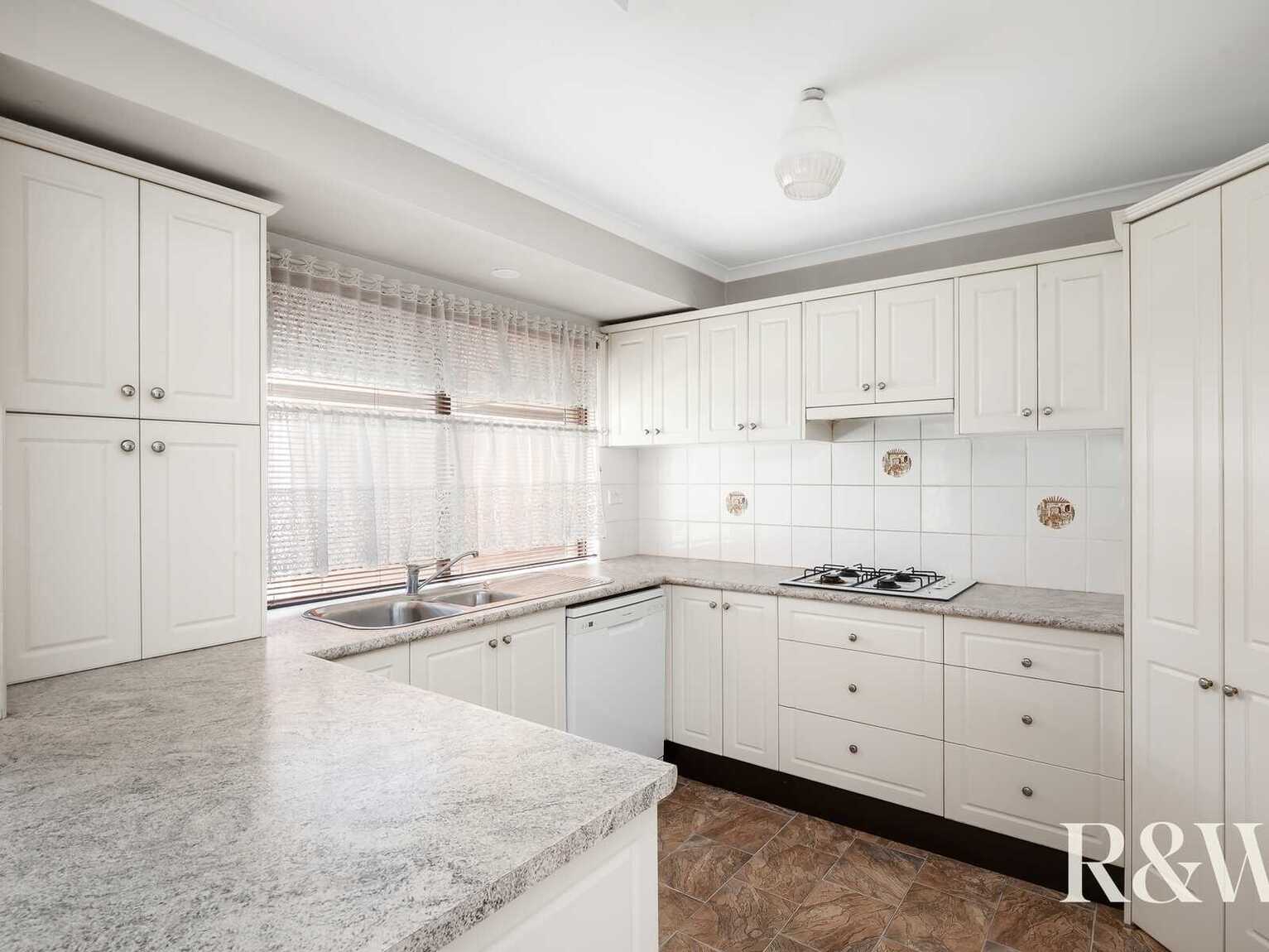 17 Polonia Avenue Plumpton 17 Polonia Avenue Plumpton