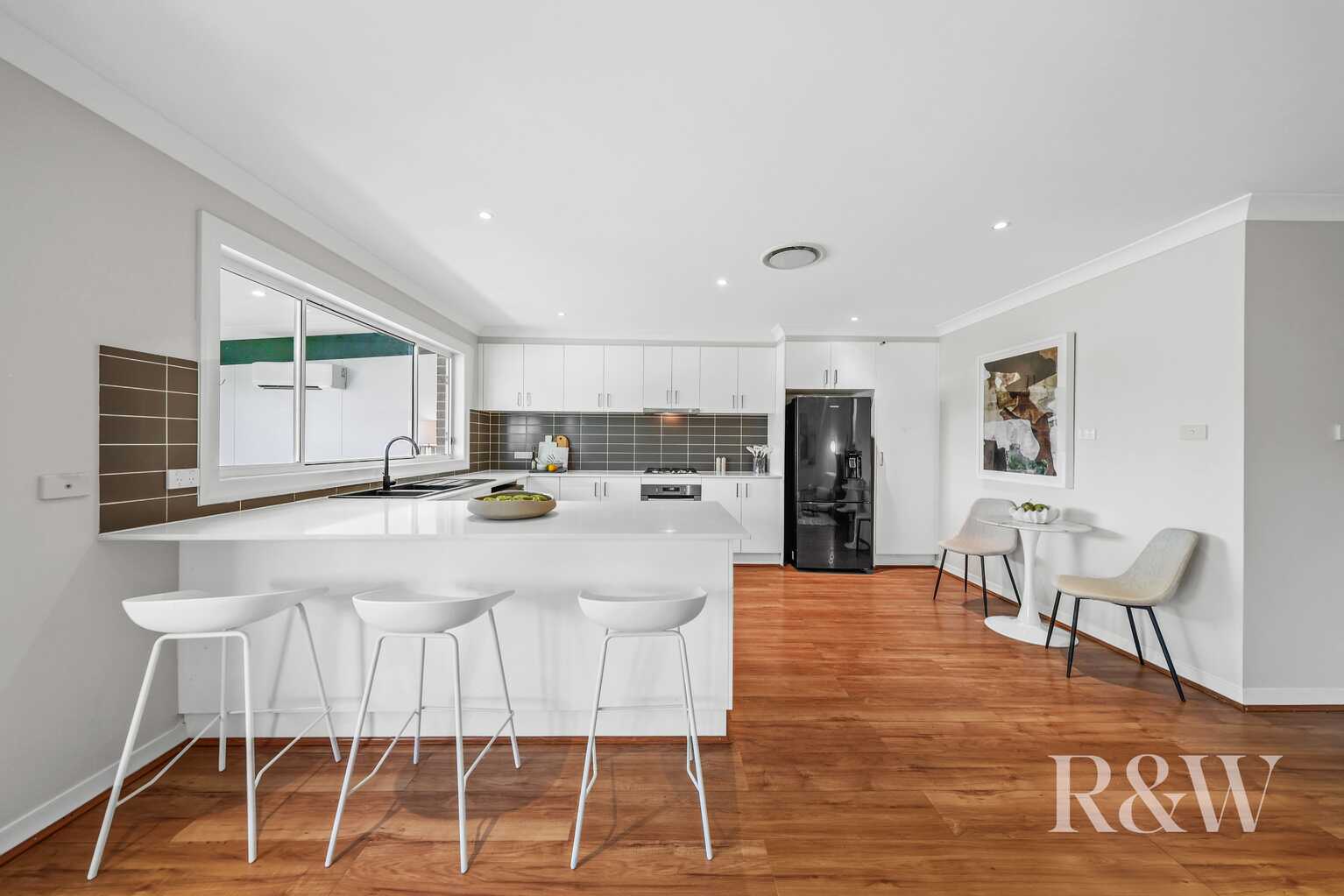 4B VAUCLUSE PLACE Glen Alpine