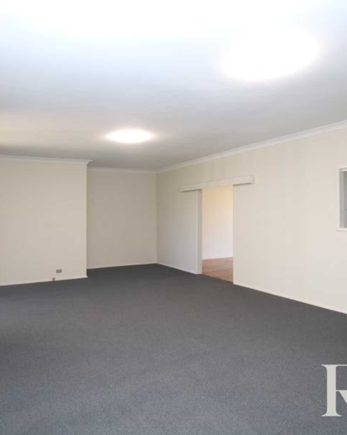 8 Waugh Crescent Blacktown, Blacktown - Thumbnail 3
