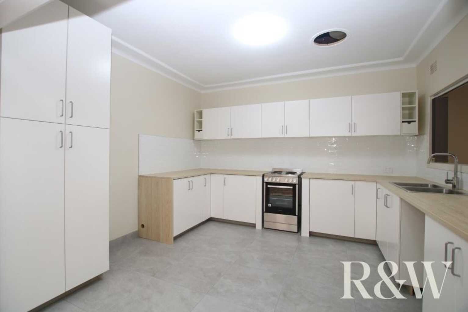 8 Waugh Crescent Blacktown