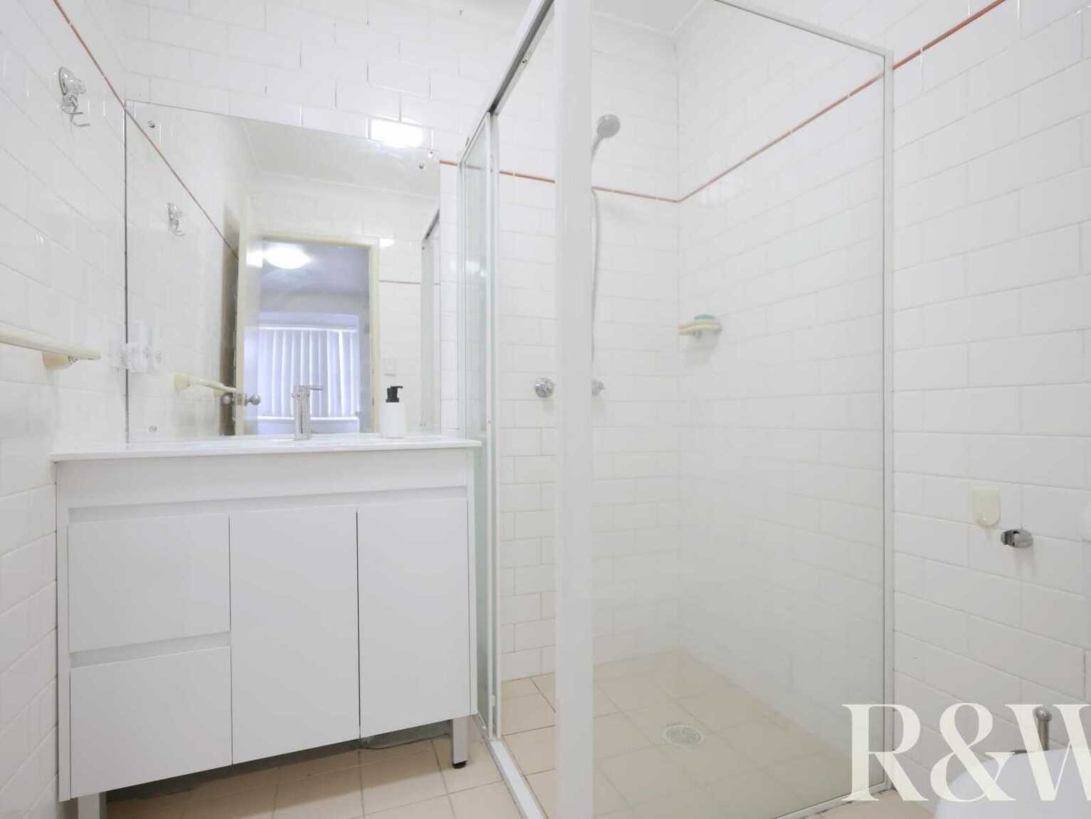 9/37 Binalong Road Pendle Hill
