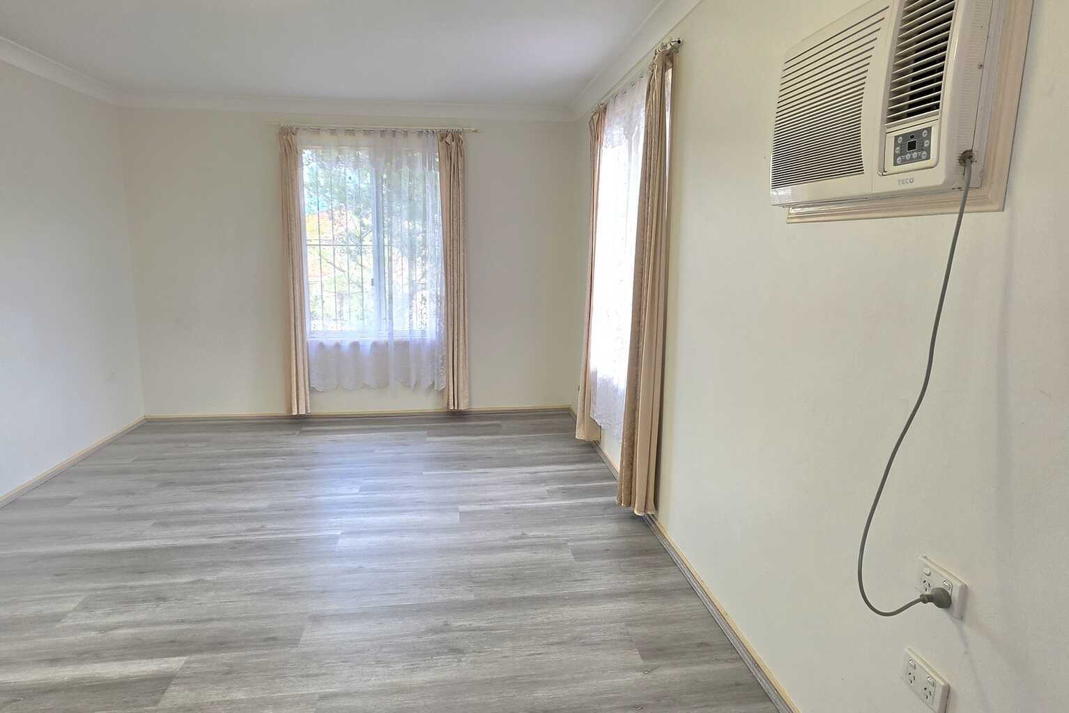 2 Lawley Street Bossley Park