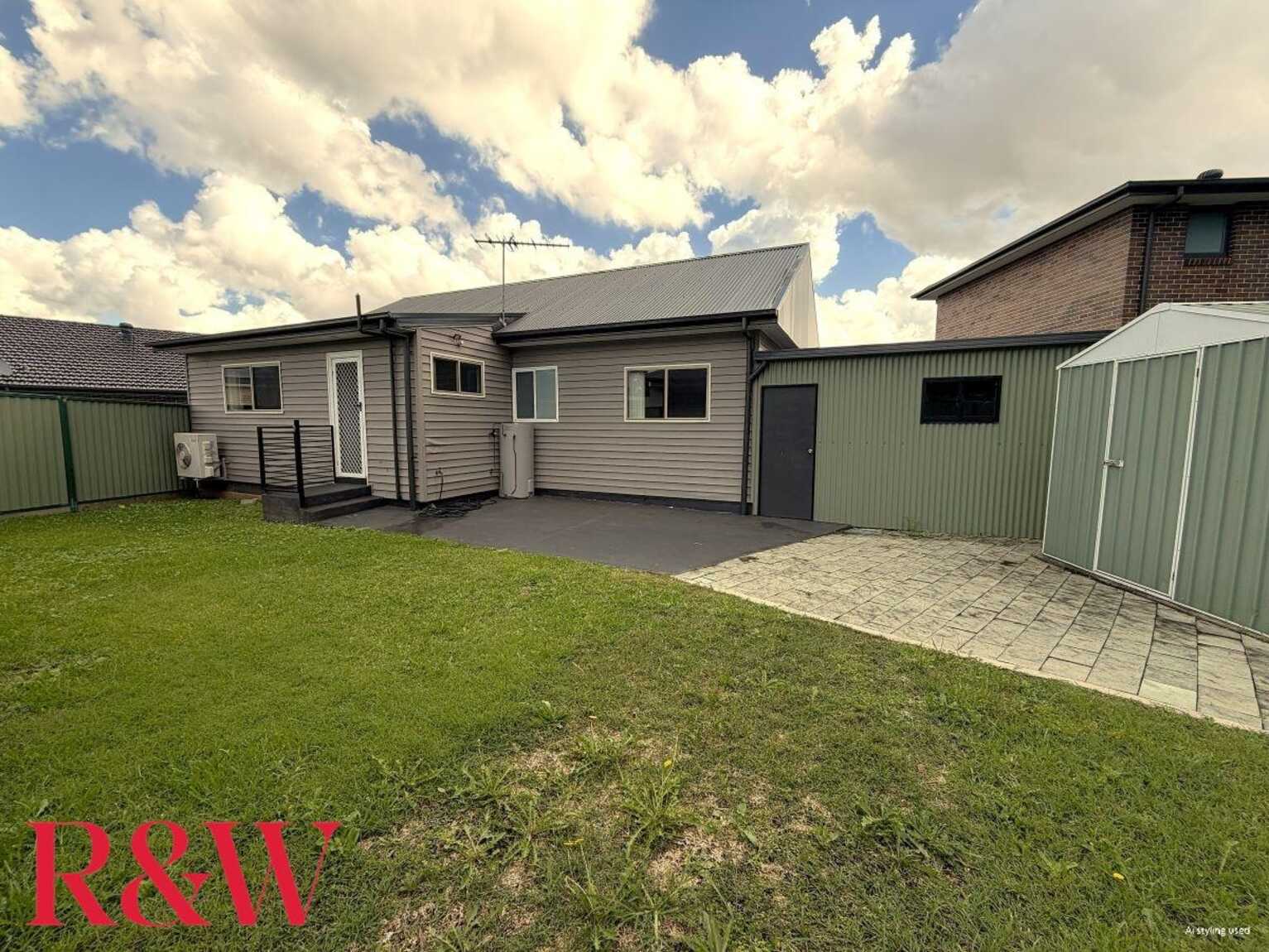 12 Mccahons Avenue Georges Hall