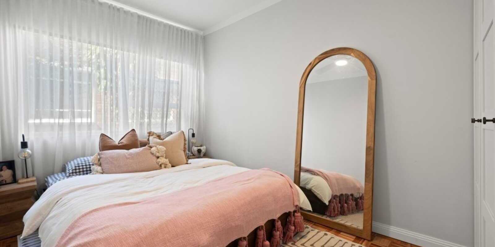 4/19B Riverside Crescent Marrickville