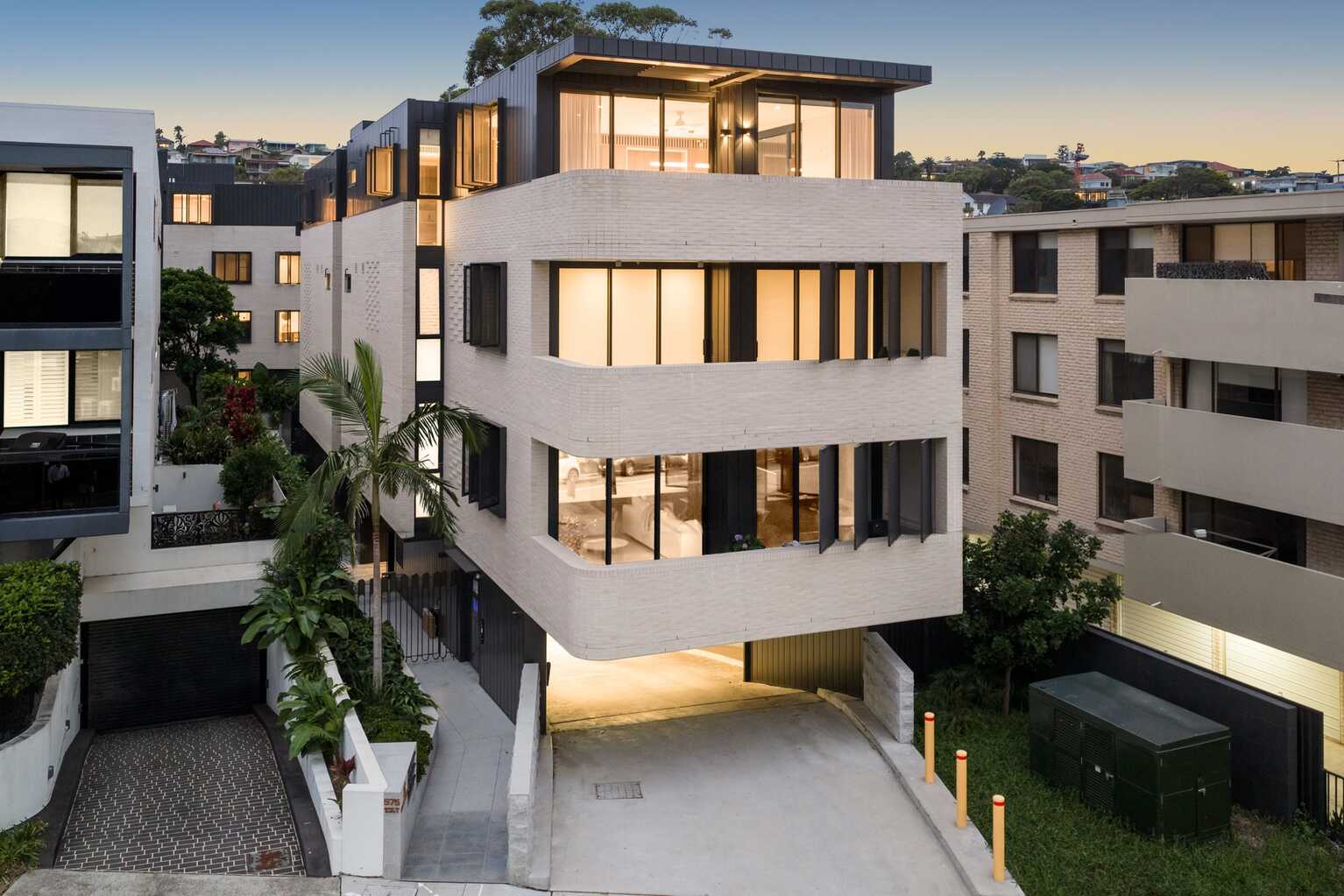 BG04/575 Old South Head Road Rose Bay