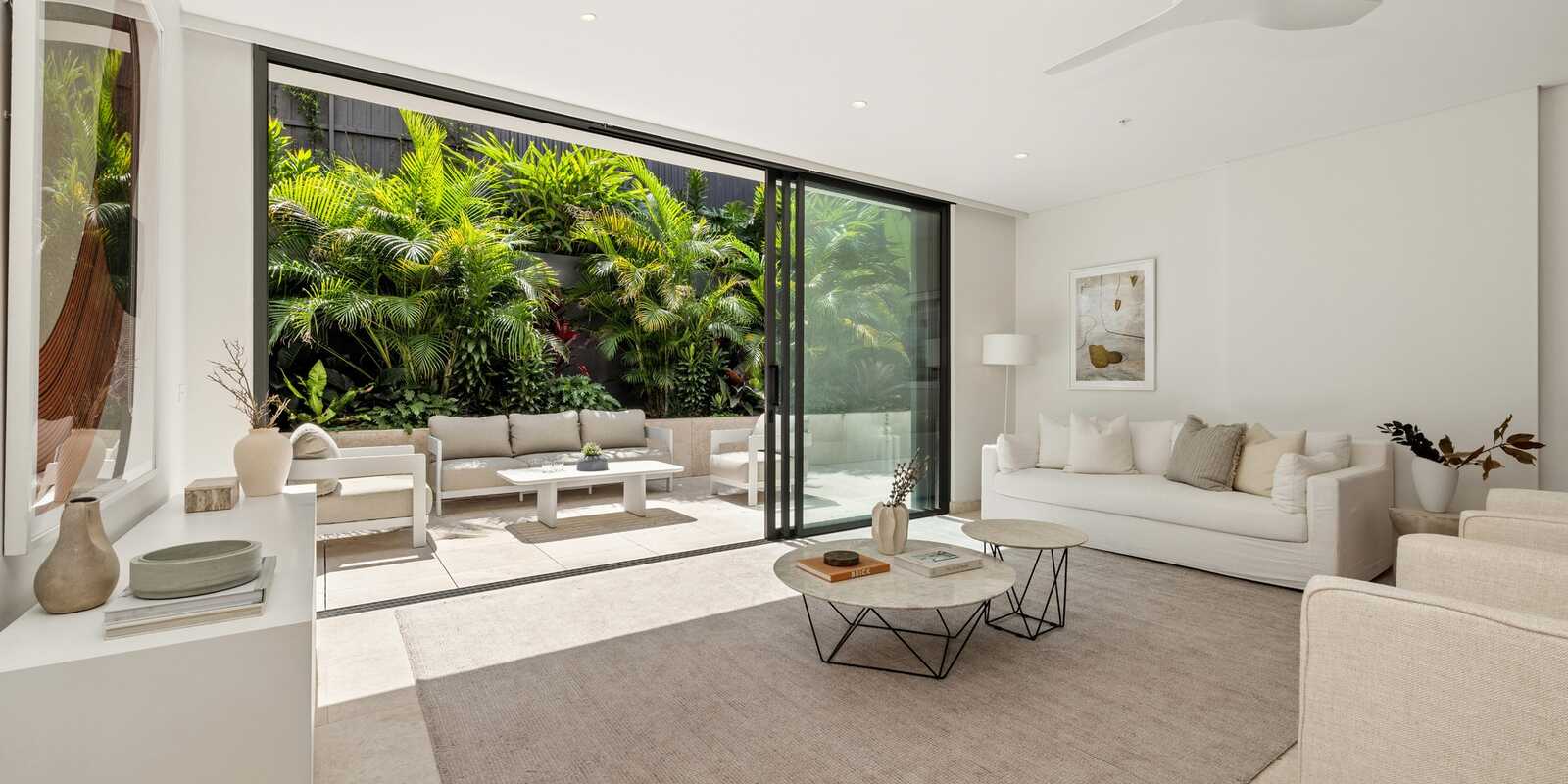 BG04/575 Old South Head Road Rose Bay