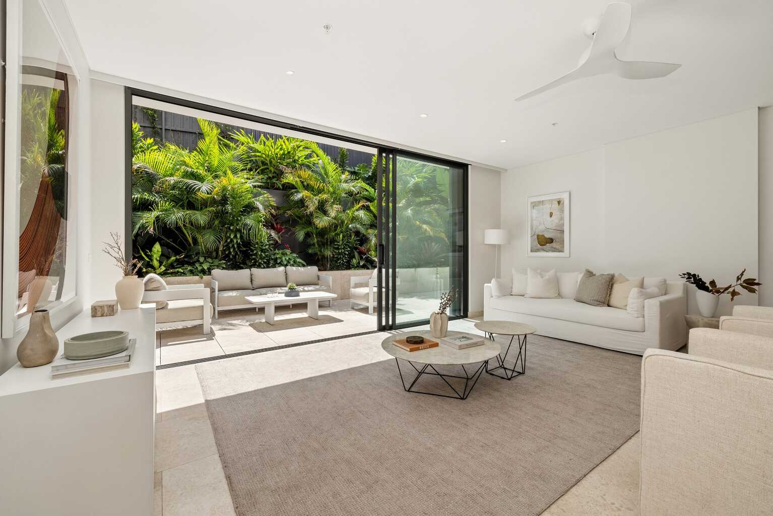 BG04/575 Old South Head Road Rose Bay