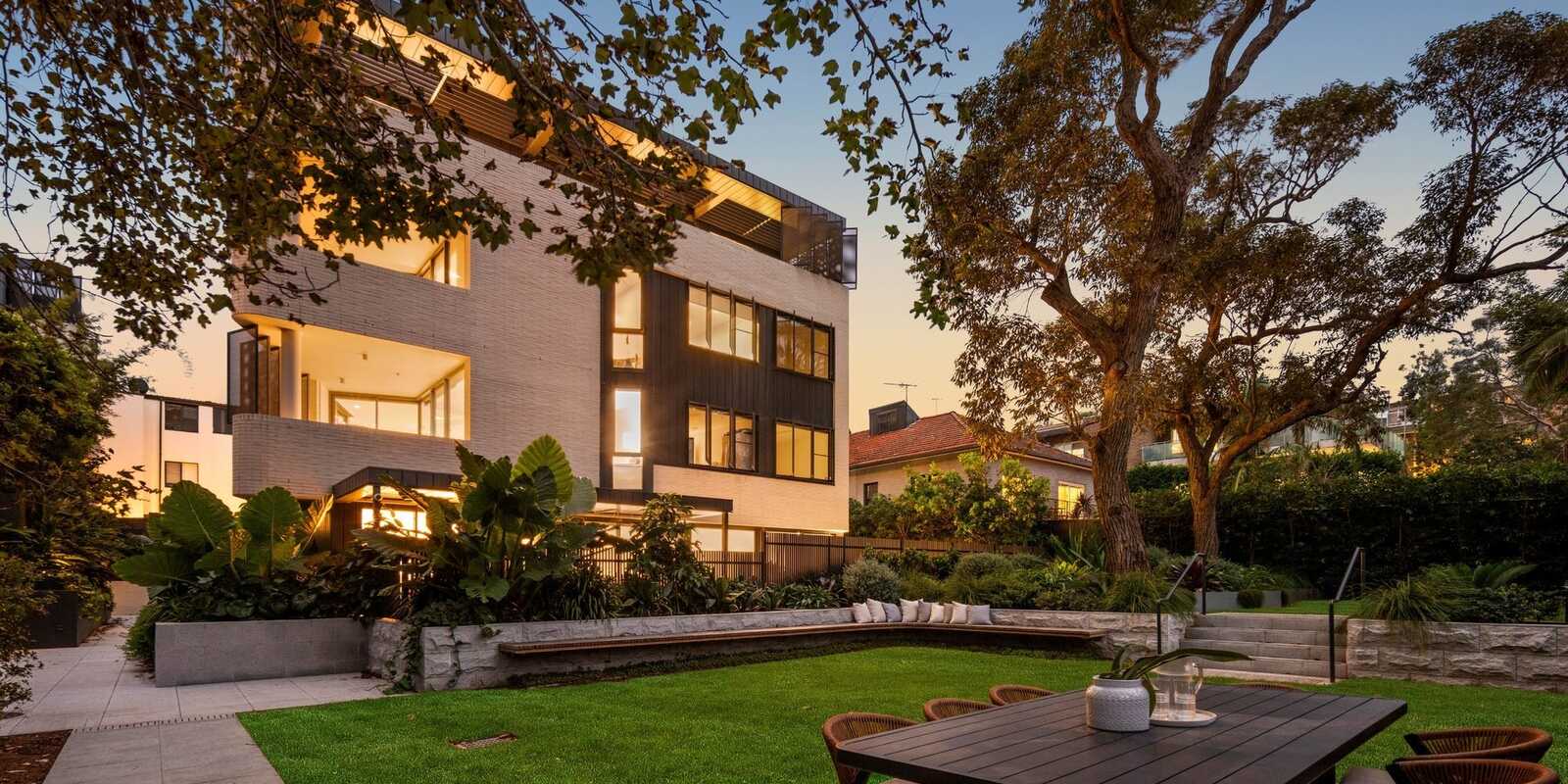 BG04/575 Old South Head Road Rose Bay