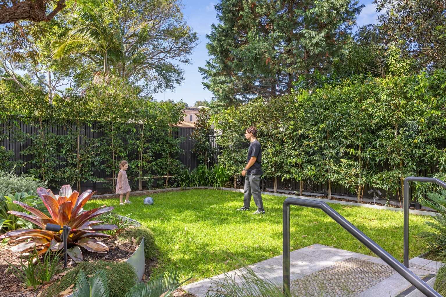 BG04/575 Old South Head Road Rose Bay