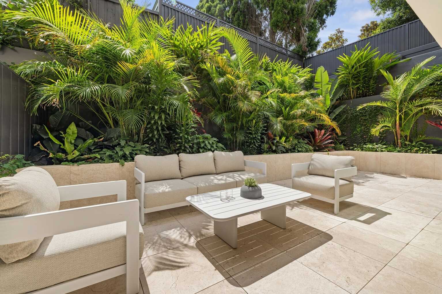 BG04/575 Old South Head Road Rose Bay