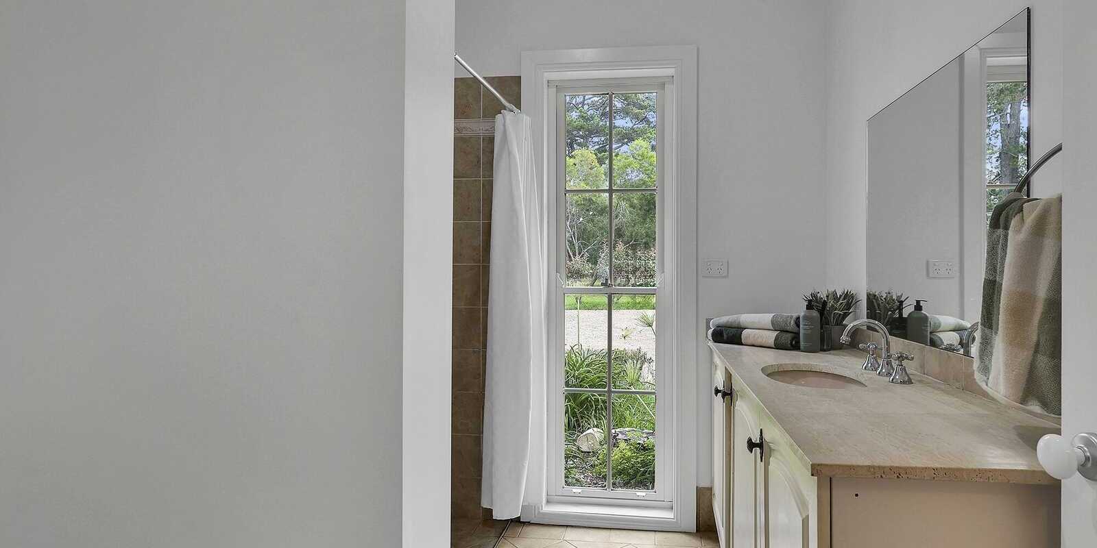 42 Suttor Road Moss Vale 42 Suttor Road Moss Vale