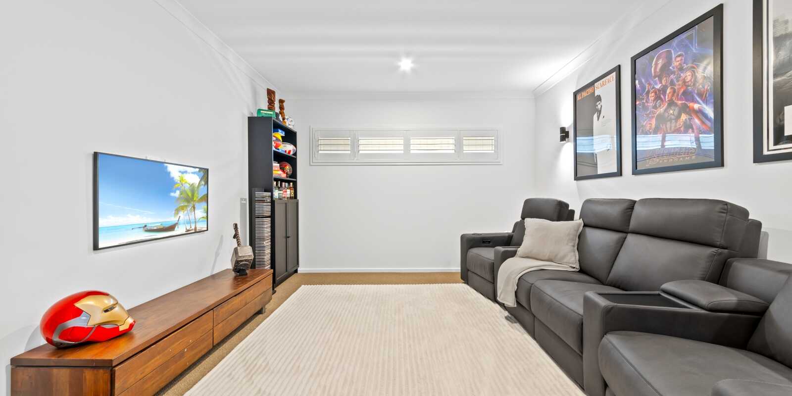 26 Davis Street Booker Bay 26 Davis Street Booker Bay