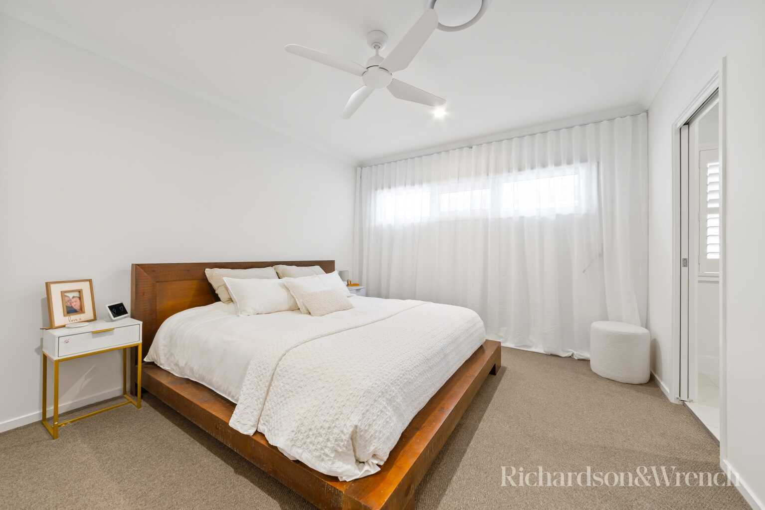 26 Davis Street Booker Bay 26 Davis Street Booker Bay