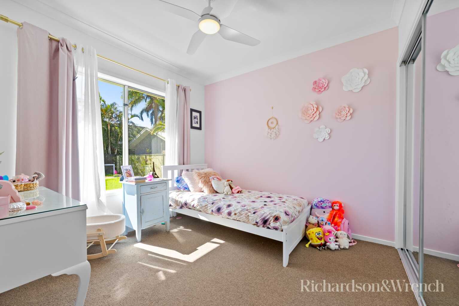 26 Davis Street Booker Bay 26 Davis Street Booker Bay