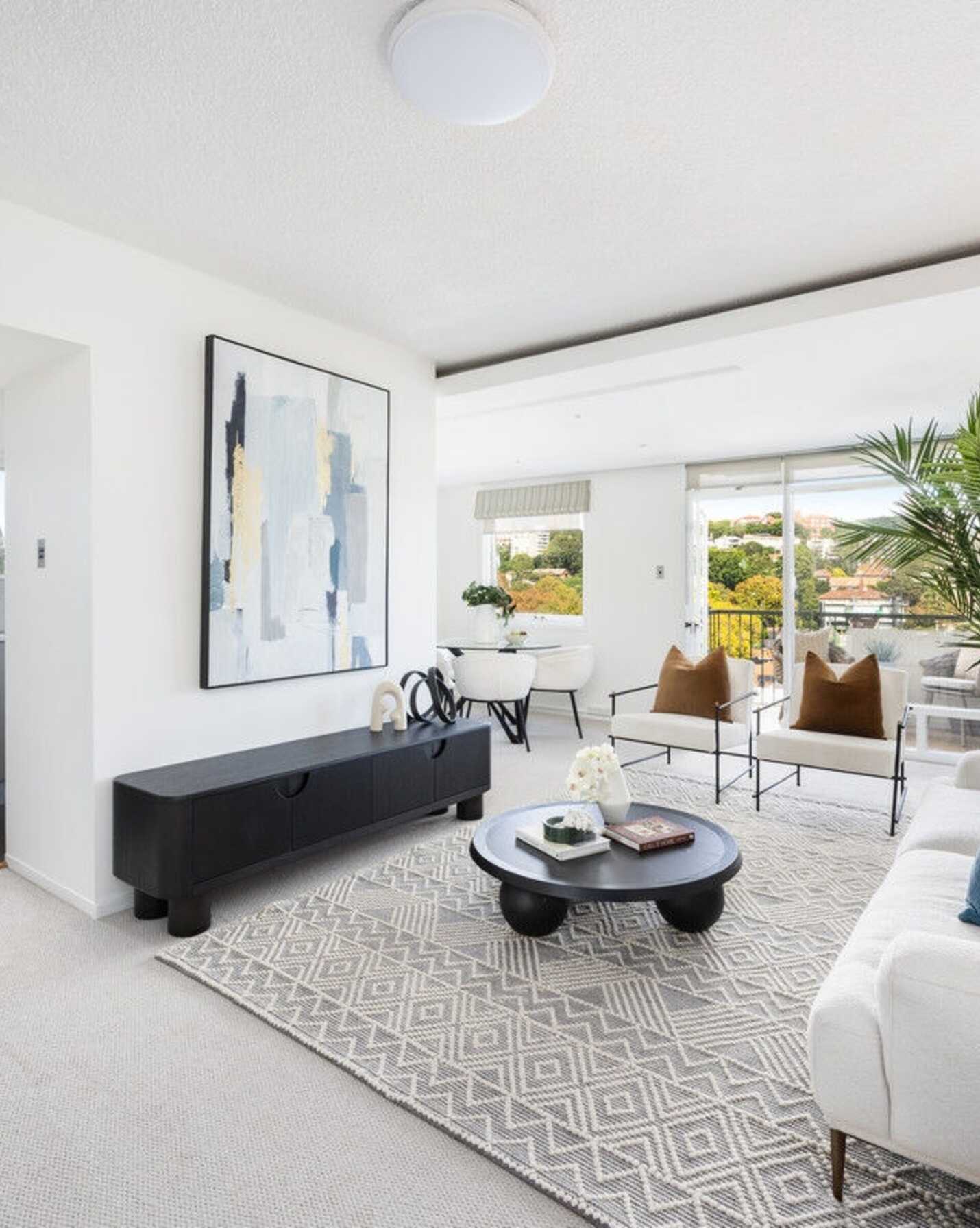 62/14 Leura Road Double Bay, Bay - Image 1