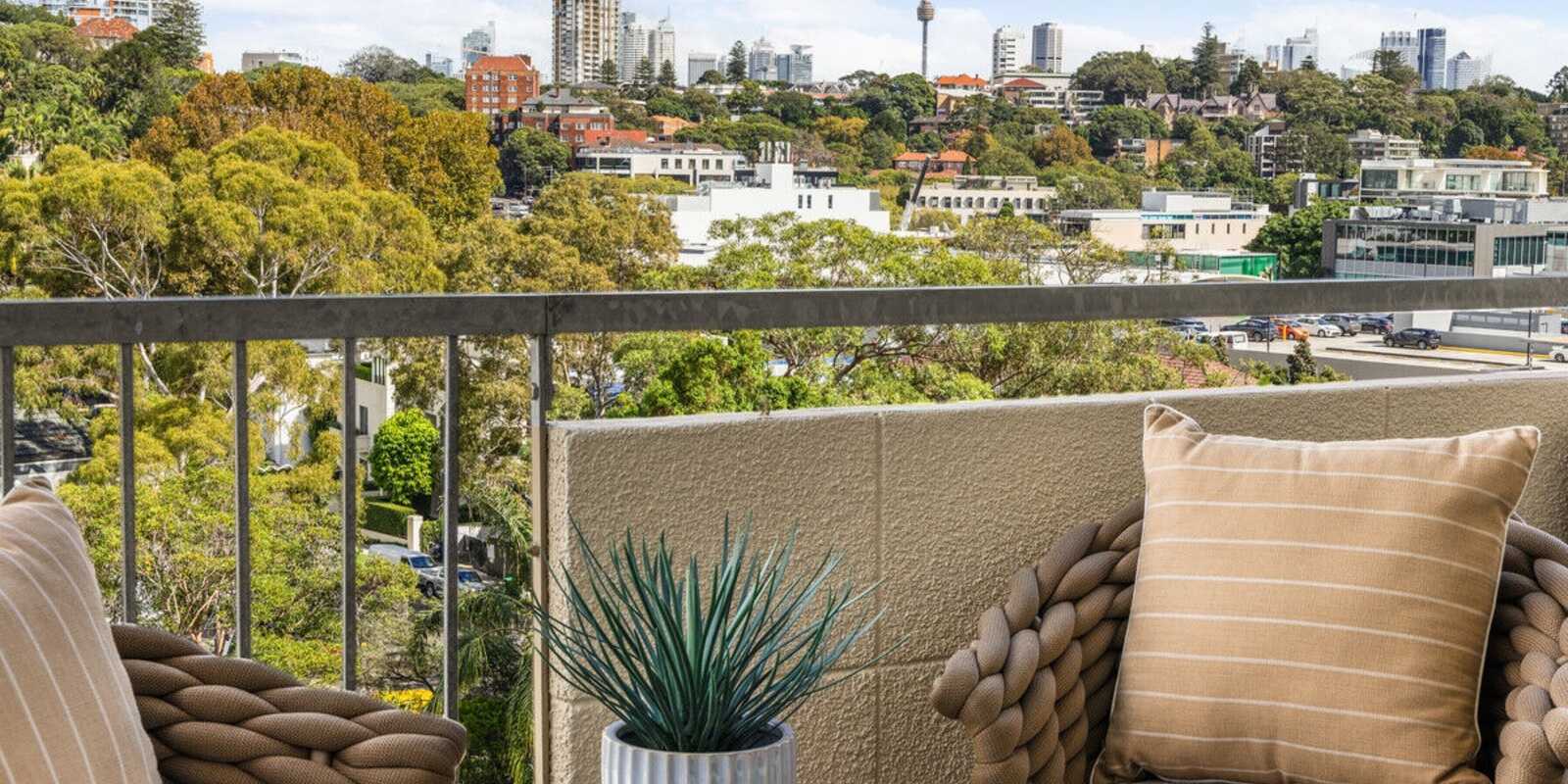 62/14 Leura Road Double Bay
