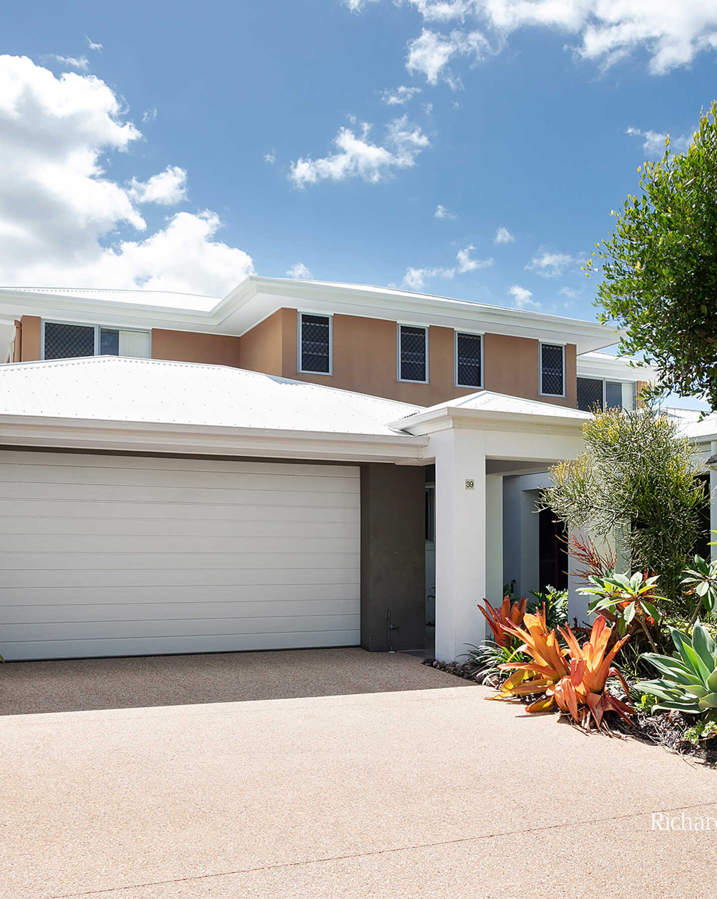 39/15 Dunes Court Peregian Springs, Springs - Image 1