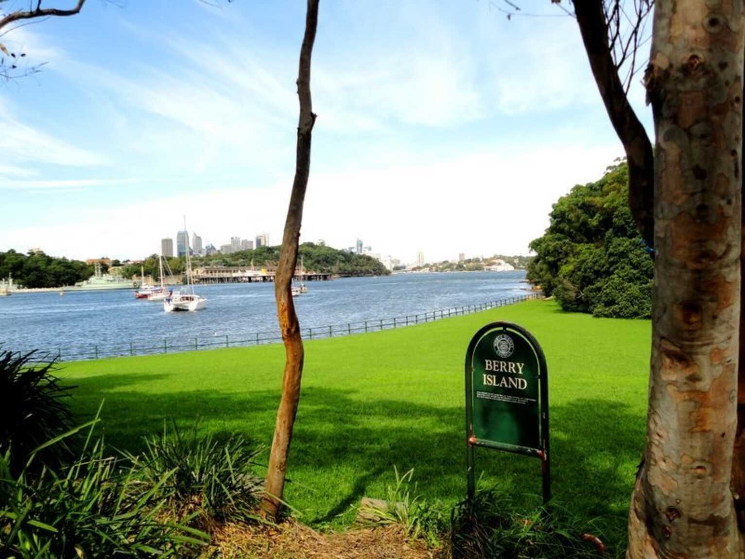 9/11 Rocklands Road Wollstonecraft