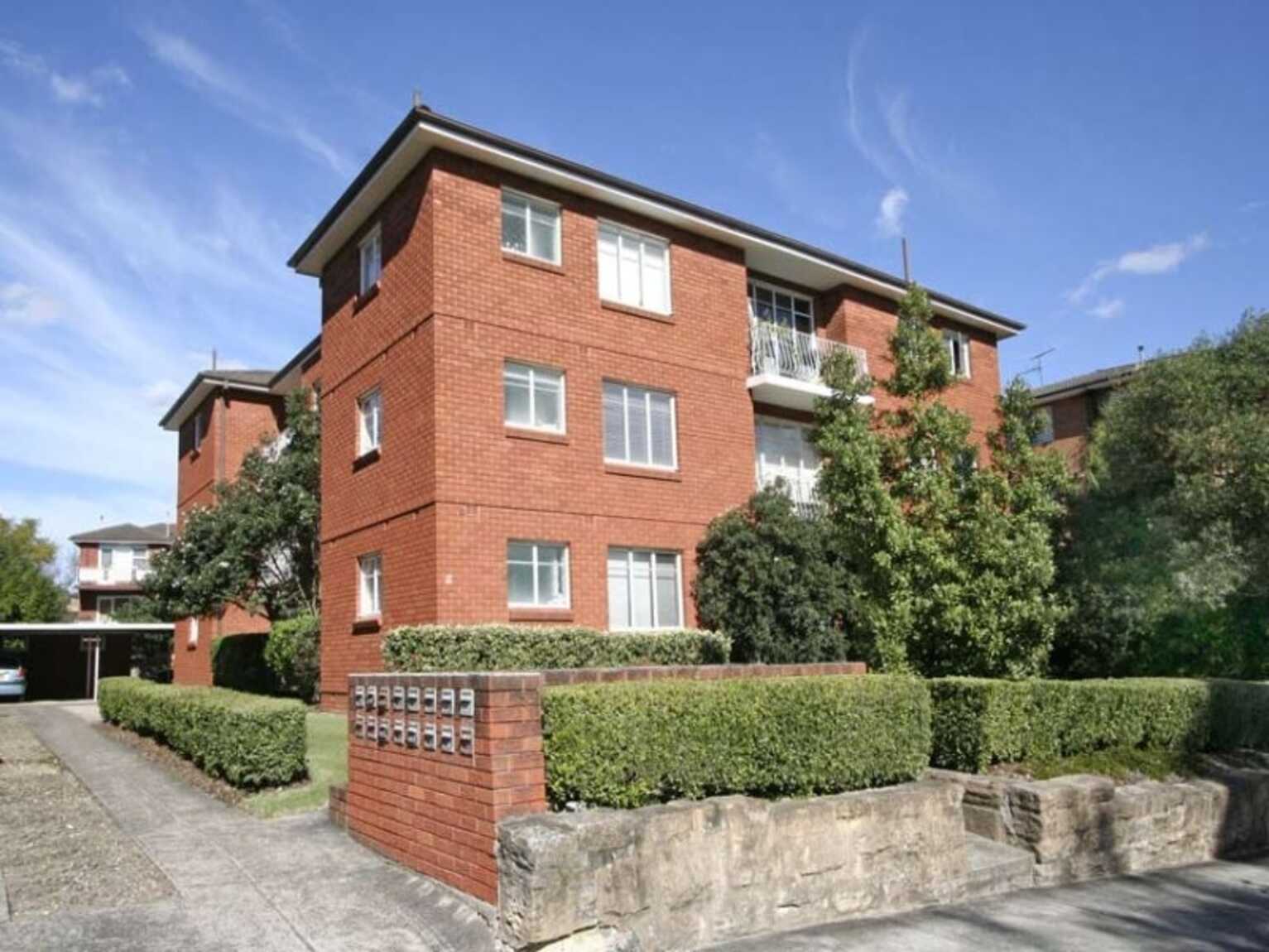 9/11 Rocklands Road Wollstonecraft