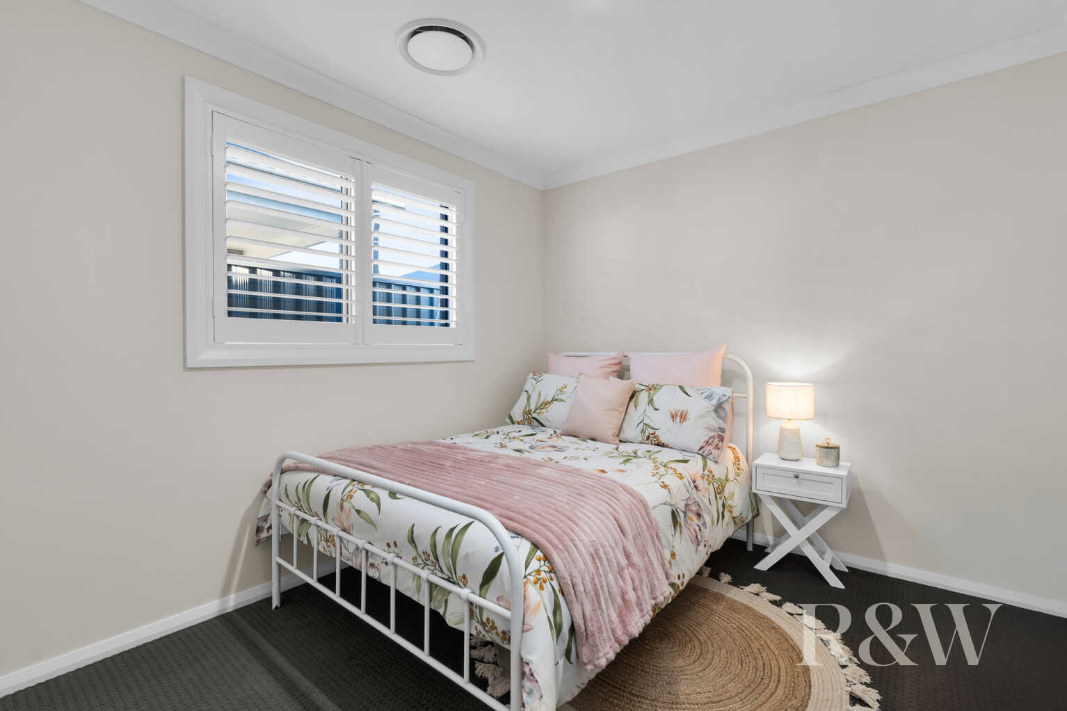 33 Minnamurra Drive Gregory Hills