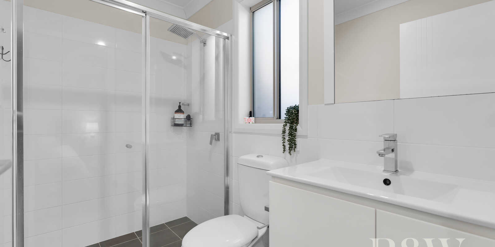 33 Minnamurra Drive Gregory Hills