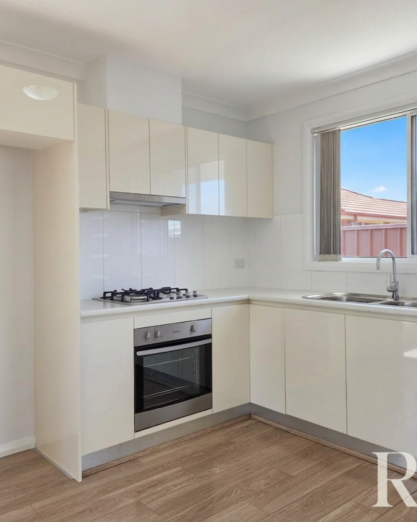 46A Colebee Crescent Hassall Grove, Grove - Thumbnail 2