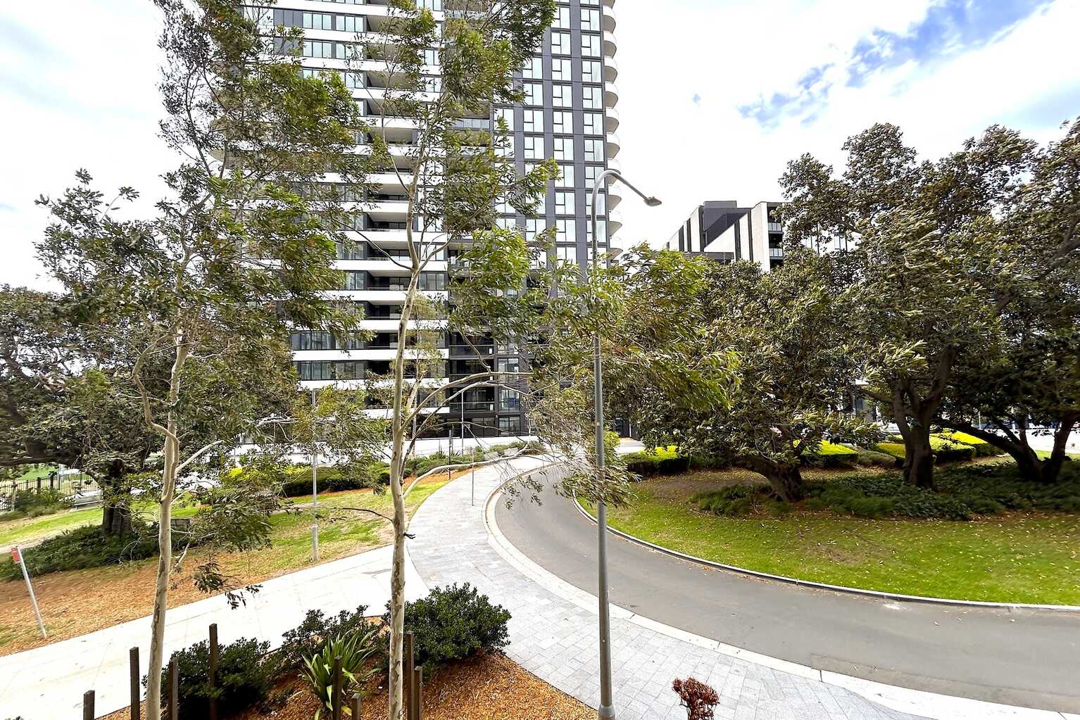 104/7 Maple Tree Road Westmead