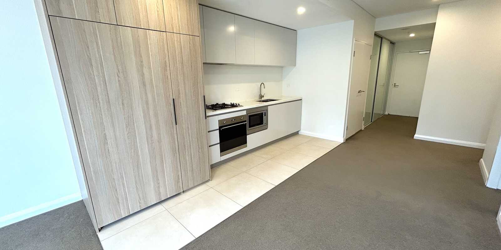 104/7 Maple Tree Road Westmead