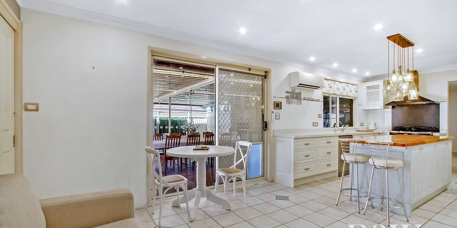 122 Explorers Way St Clair 122 Explorers Way St Clair