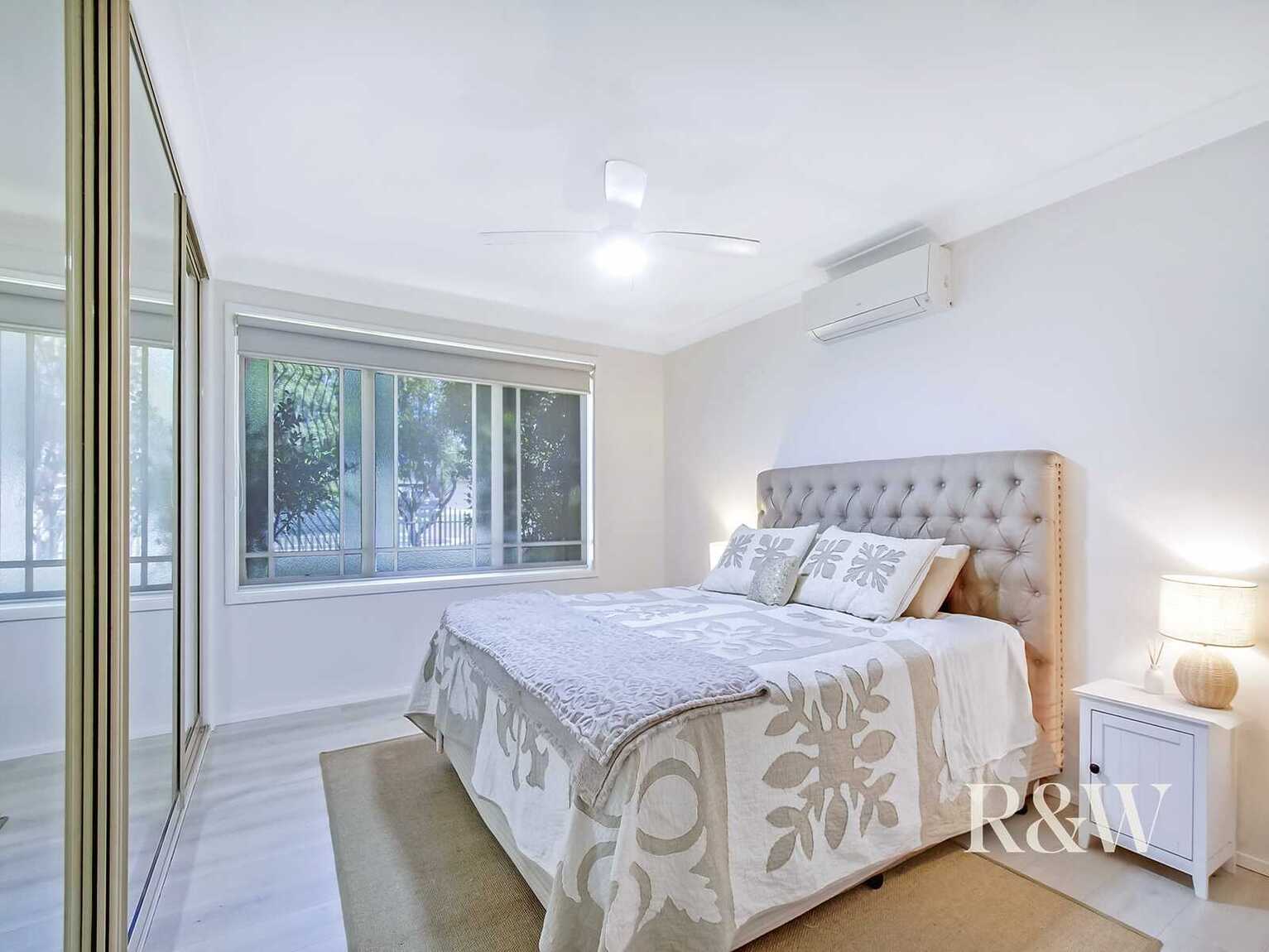 122 Explorers Way St Clair 122 Explorers Way St Clair