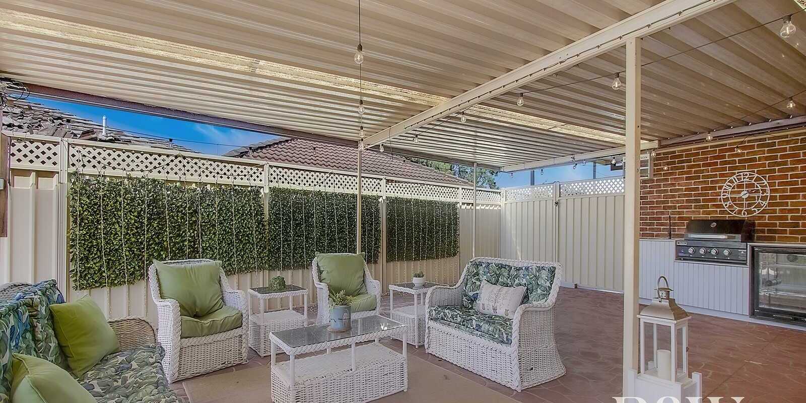 122 Explorers Way St Clair 122 Explorers Way St Clair