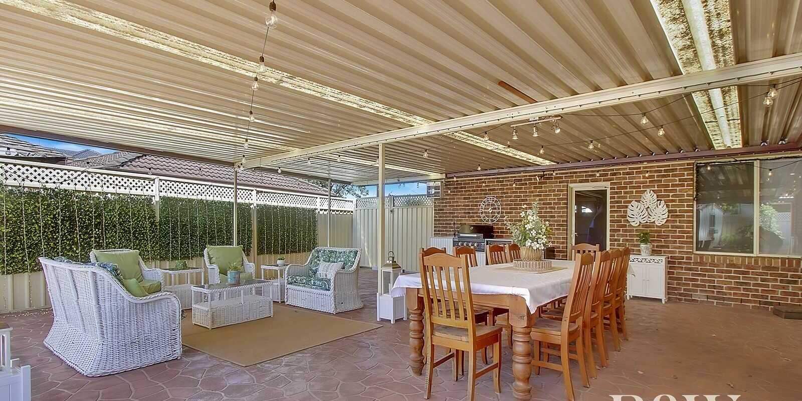 122 Explorers Way St Clair 122 Explorers Way St Clair
