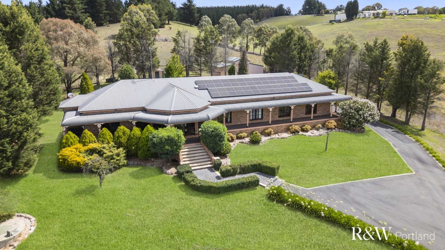 2 Pine Grove Avenue Wallerawang