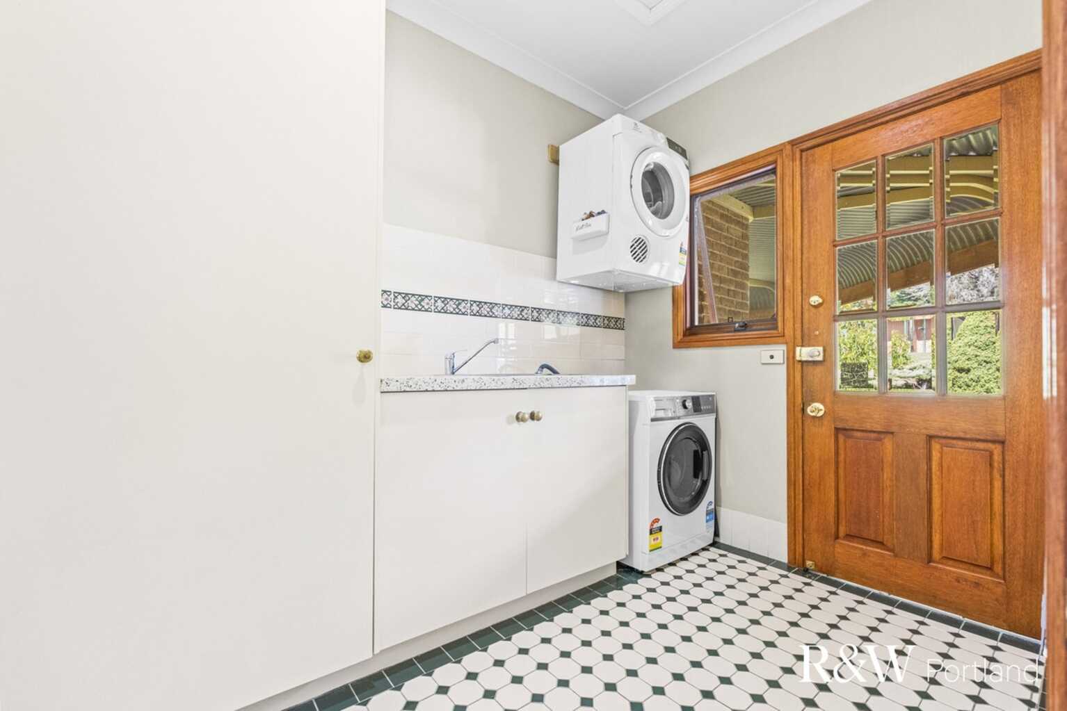 2 Pine Grove Avenue Wallerawang