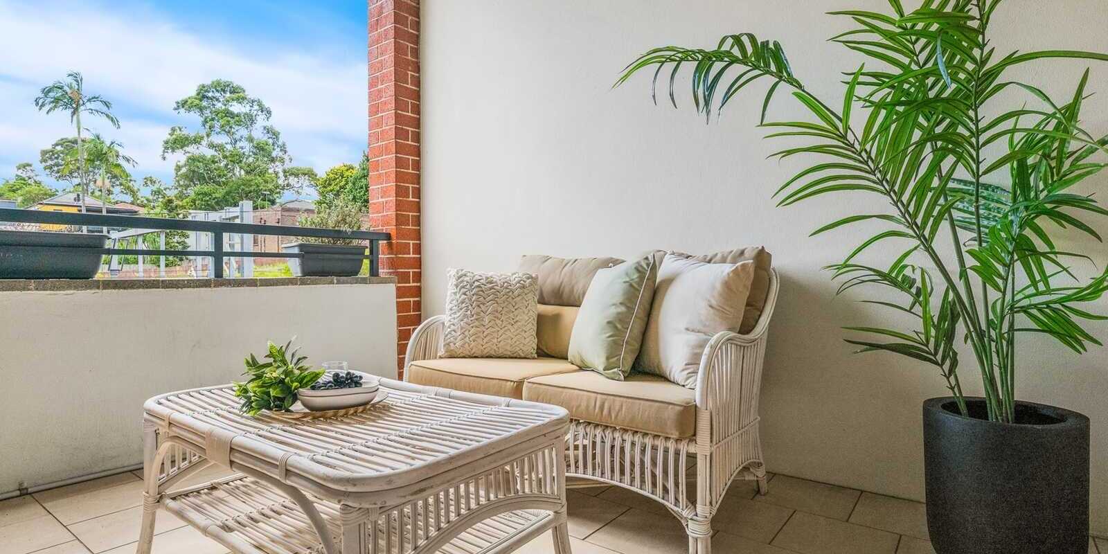 82/20 Close Street Canterbury