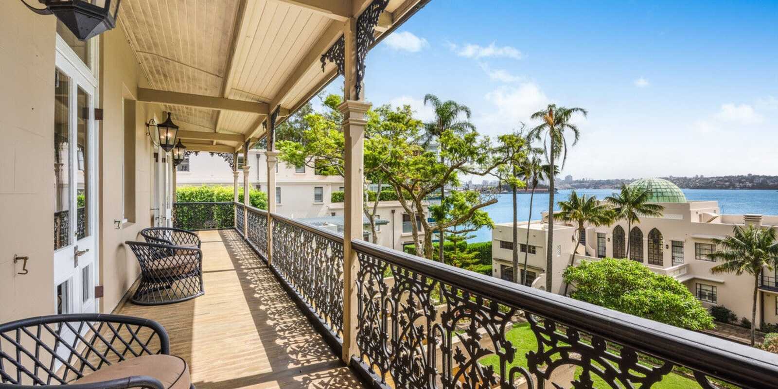 84 Darling Point Darling Point