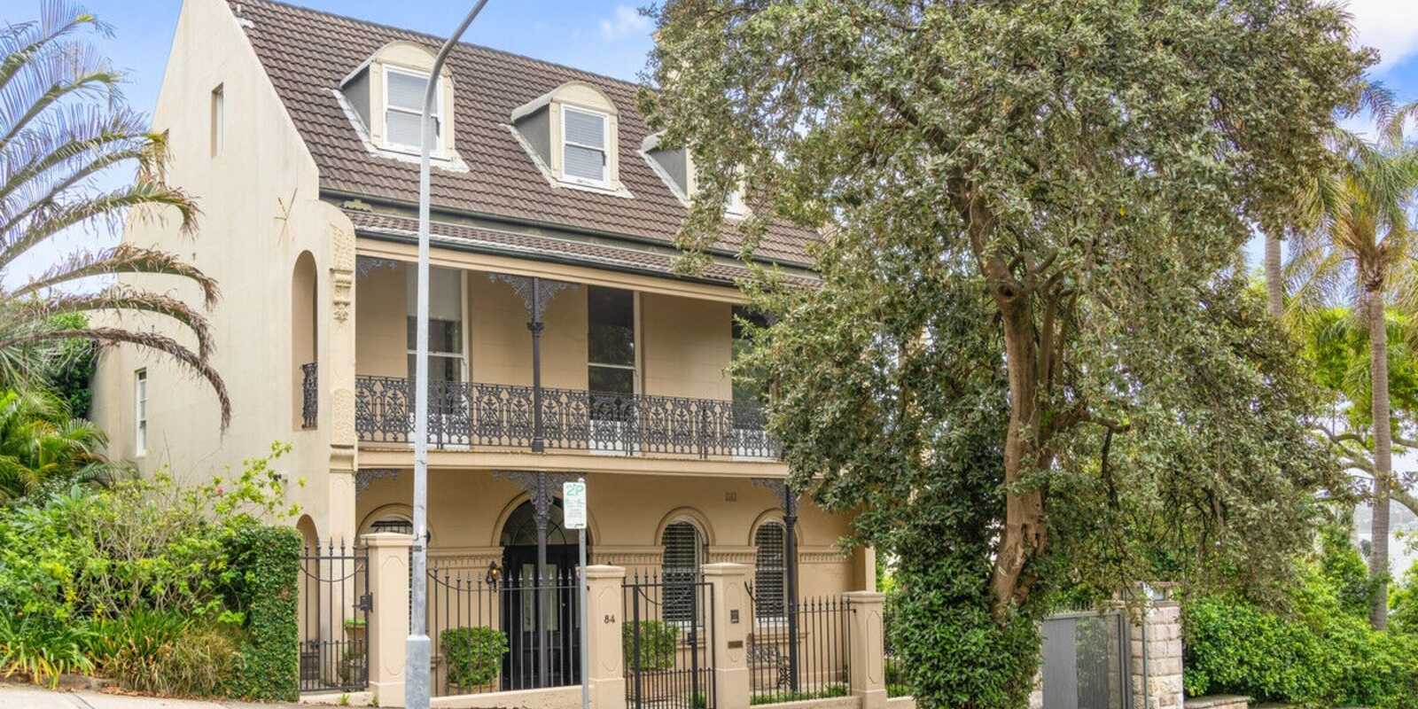 84 Darling Point Darling Point