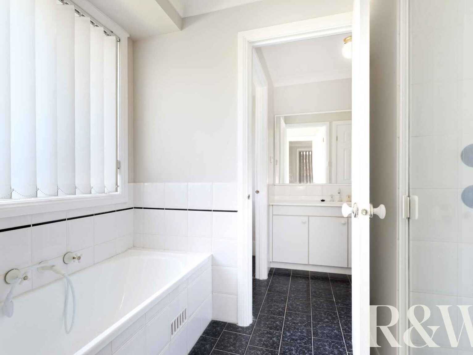 6 Shamrock Court St Clair 6 Shamrock Court St Clair