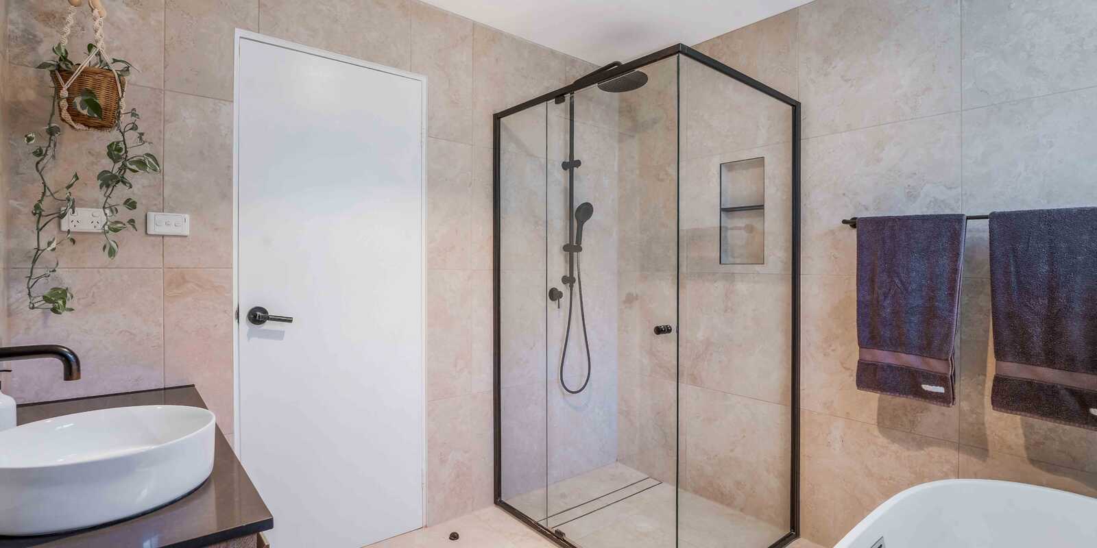 68 Starling Street Green Valley