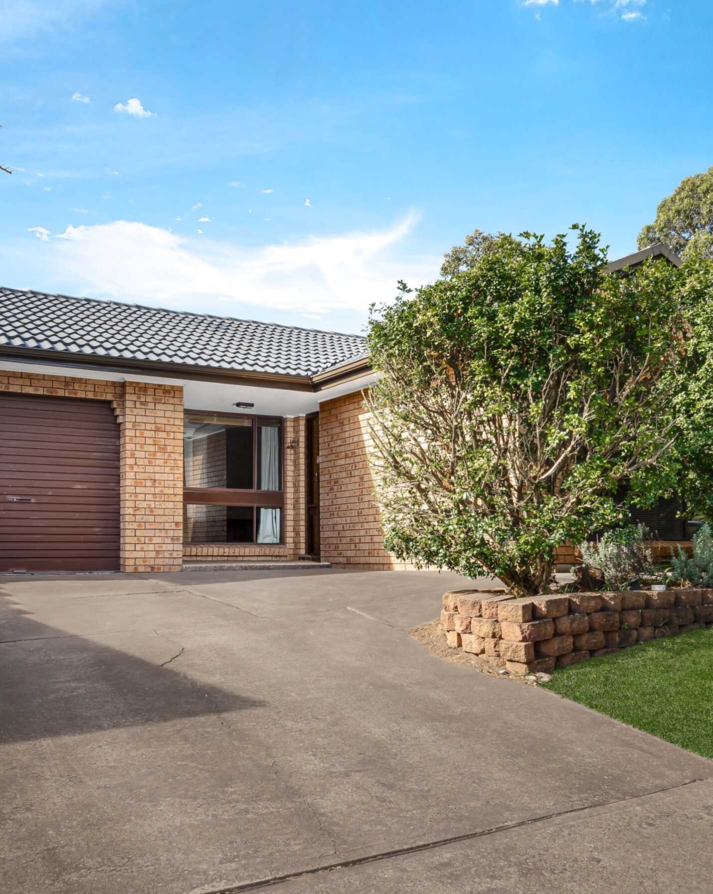 14 Hascombe Way St Clair