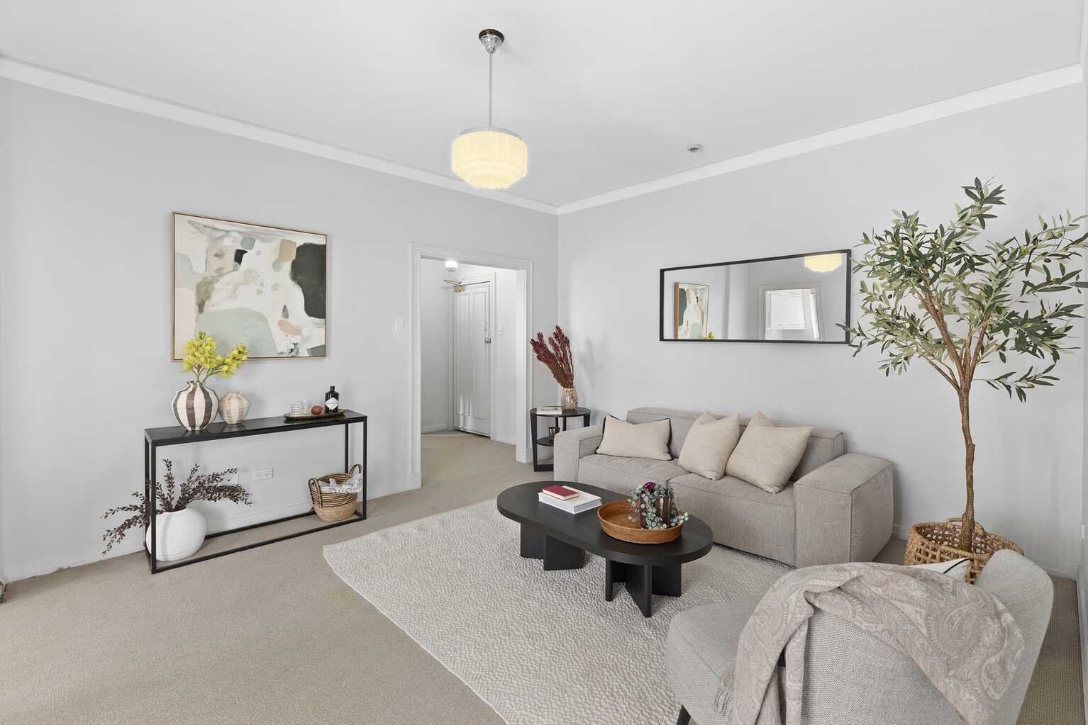 63/8 Birtley Place Elizabeth Bay