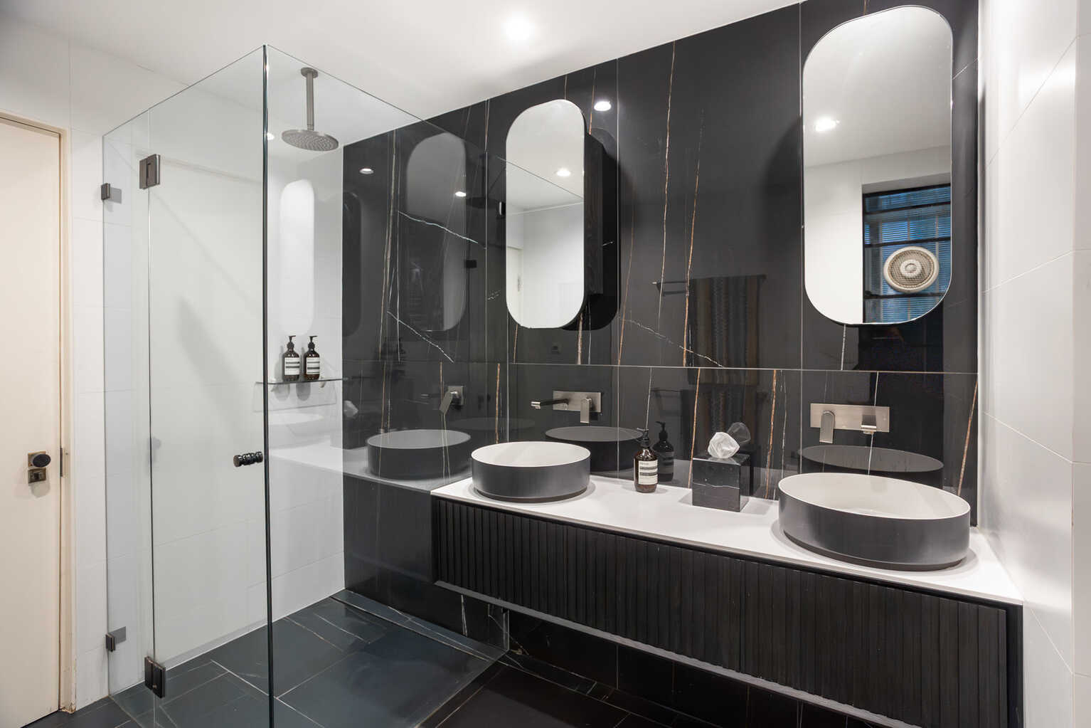 15/8a Wylde Street Potts Point 15/8a Wylde Street Potts Point