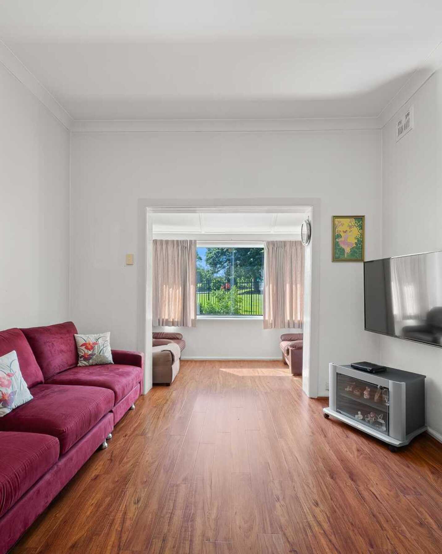 10 Unwin Street Canterbury, Canterbury - Thumbnail 2