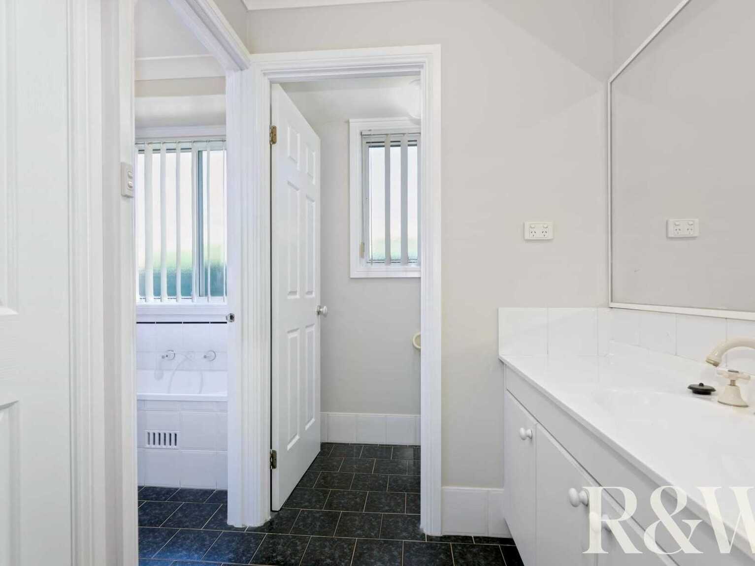 6 Shamrock Court St Clair 6 Shamrock Court St Clair