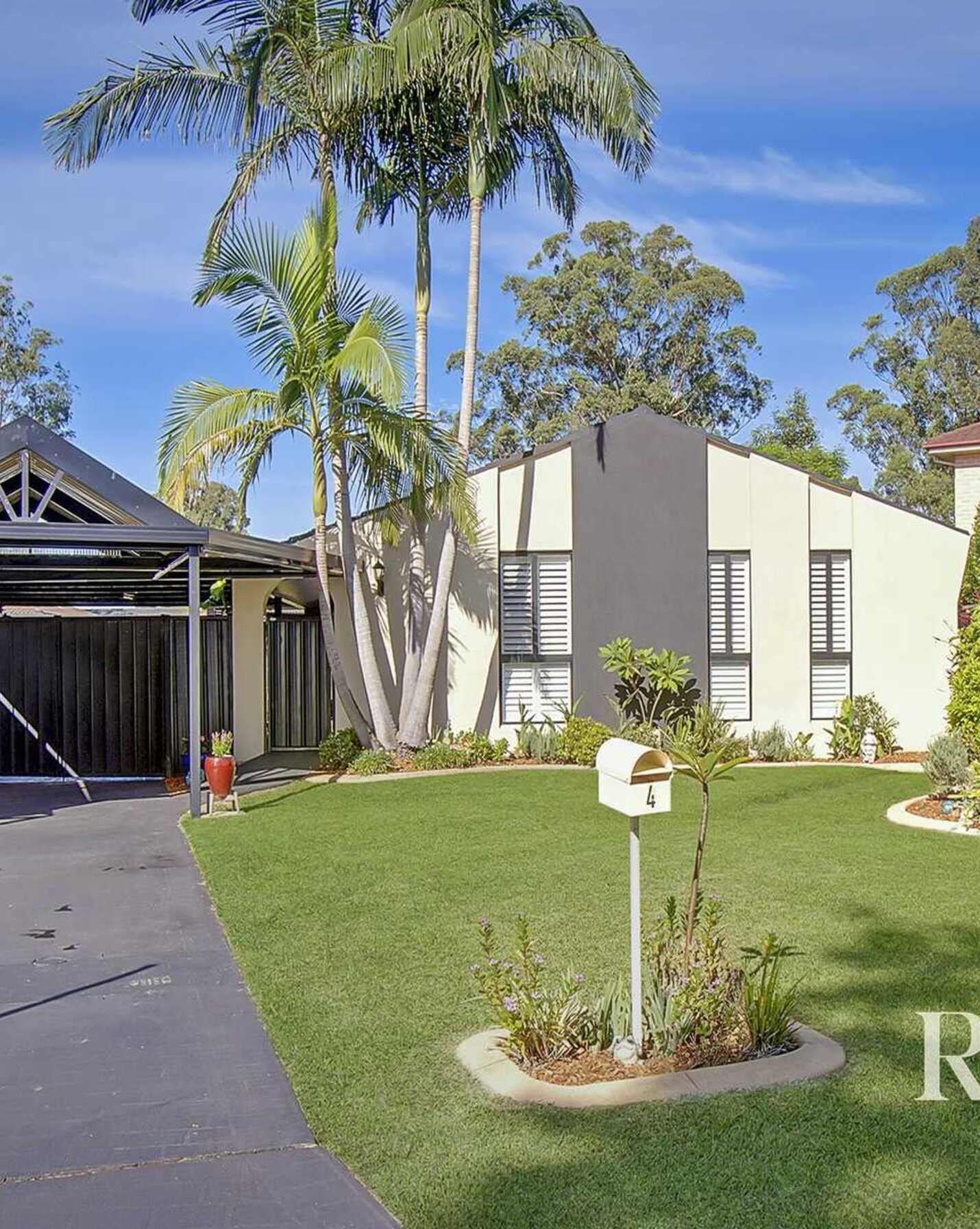 4 Kippax Place St Clair, Clair - Image 1