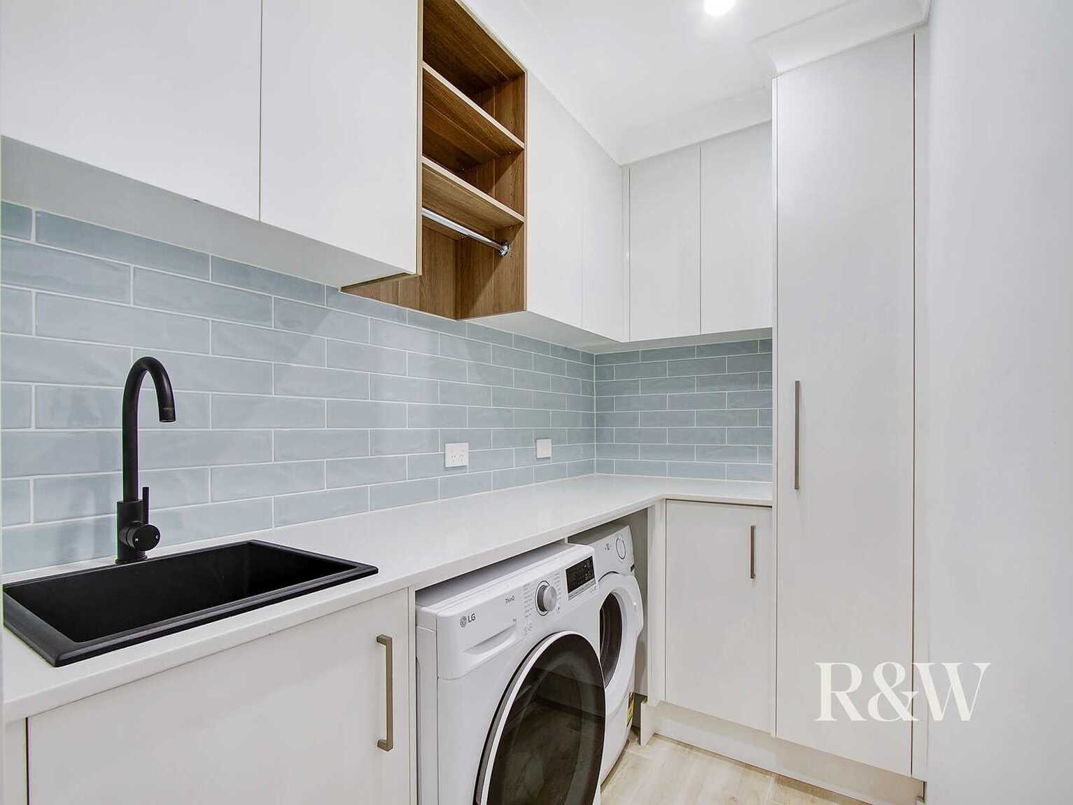 4 Kippax Place St Clair