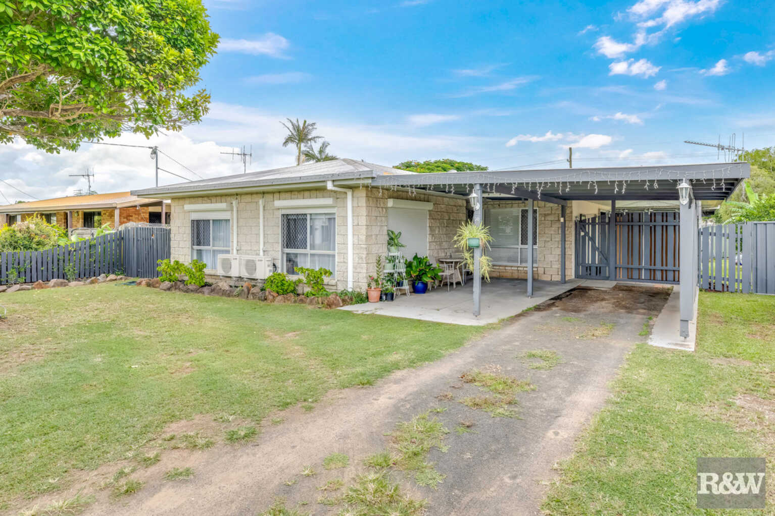 30 SUNSET Drive Thabeban 30 SUNSET Drive Thabeban