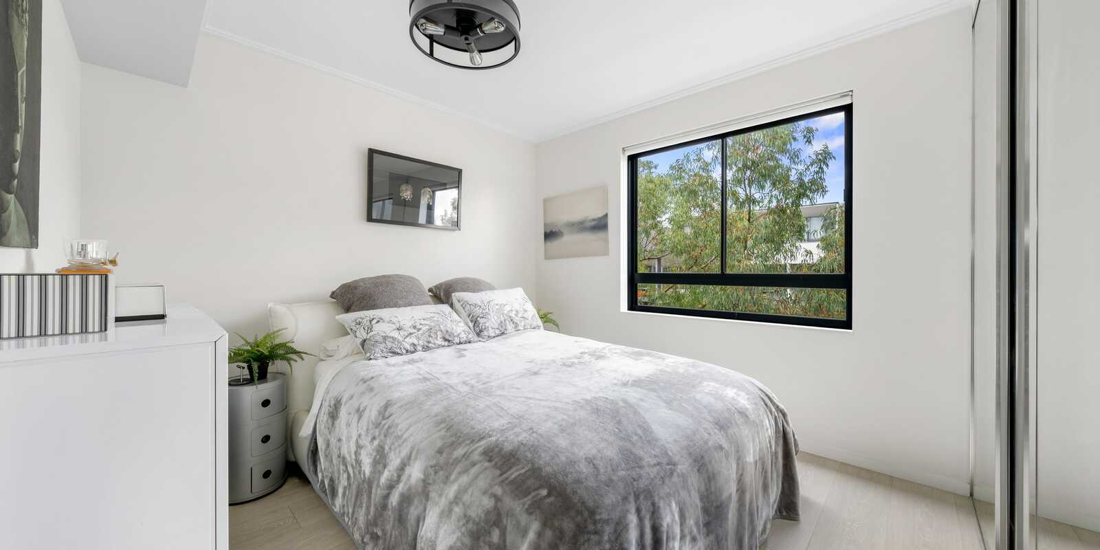 A402/11 Hunter Street Waterloo