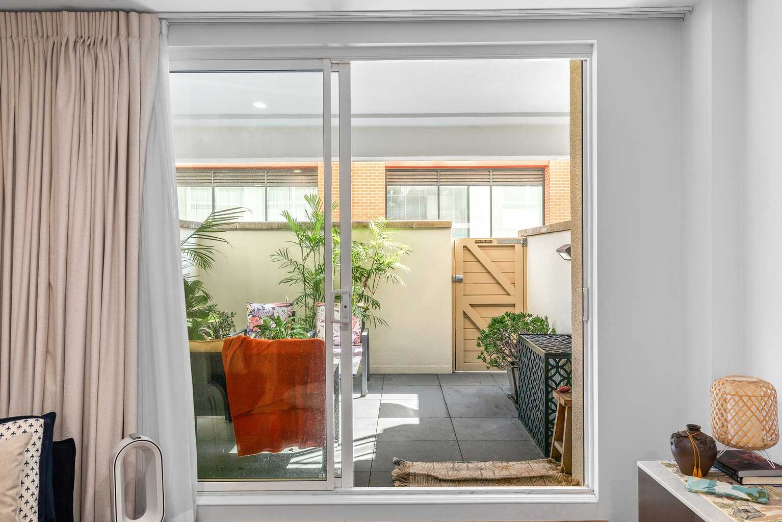 G11/2a Elizabeth Bay Road Elizabeth Bay